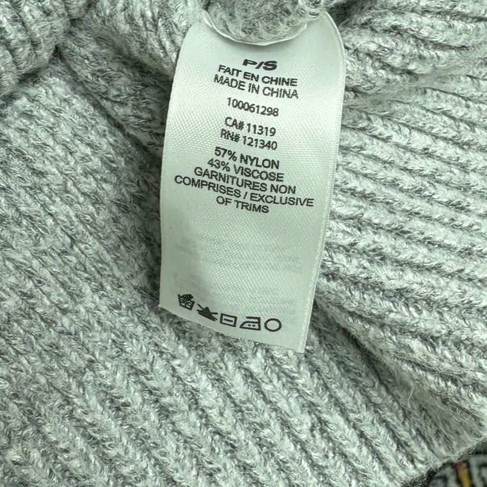 Garage Cropped Sweater - Picture 4 of 5